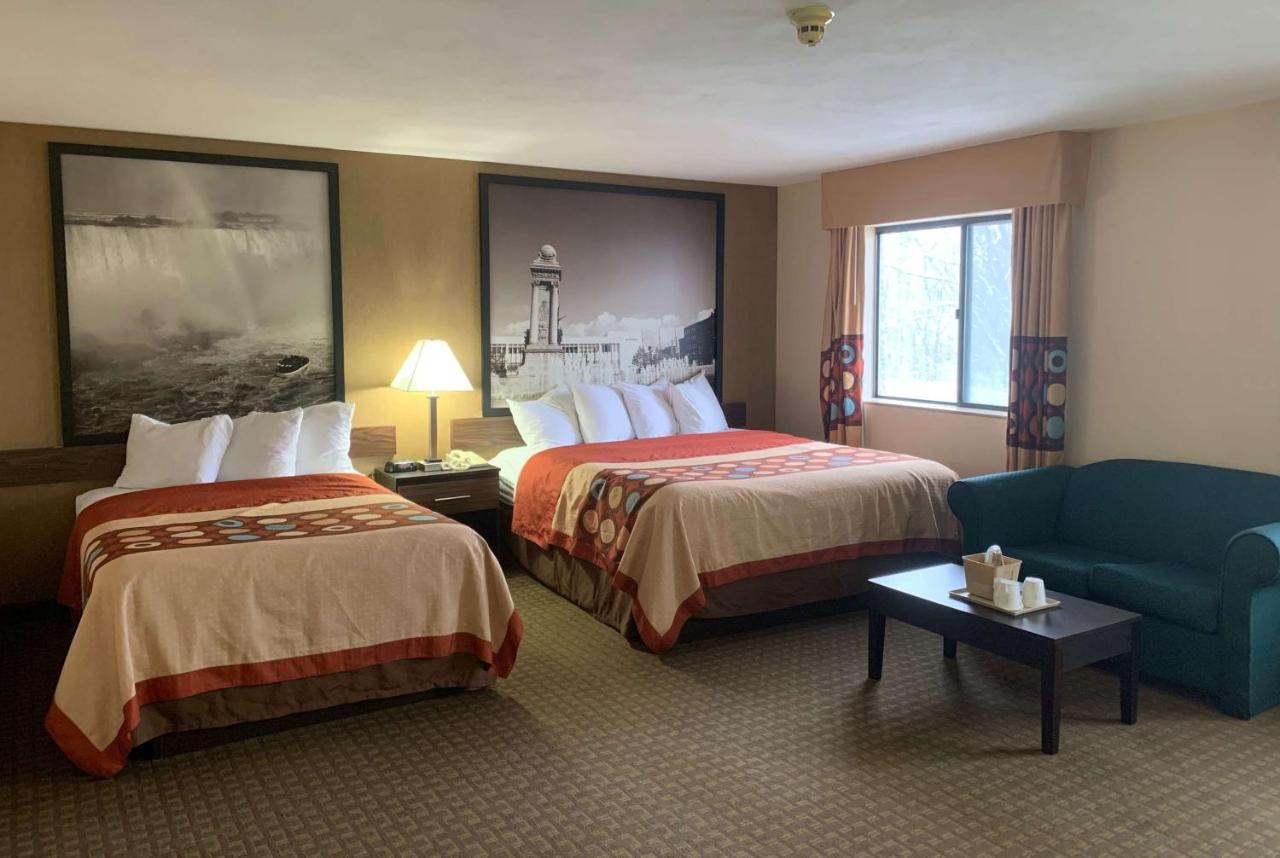Super 8 By Wyndham Liverpool/Clay/Syracuse Area מראה חיצוני תמונה